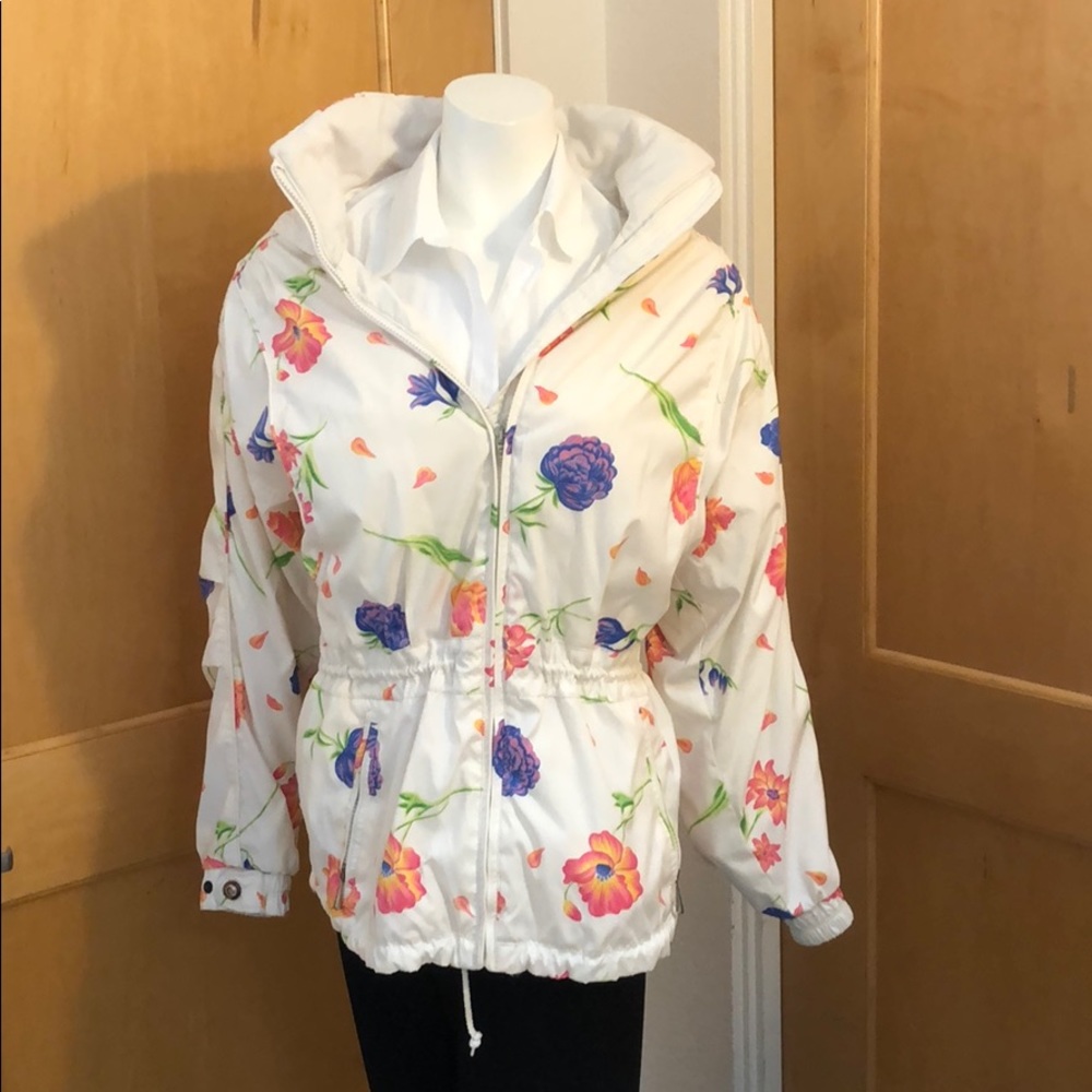 Woman’s Obermeywe Ski Jacket - Picture 1 of 7